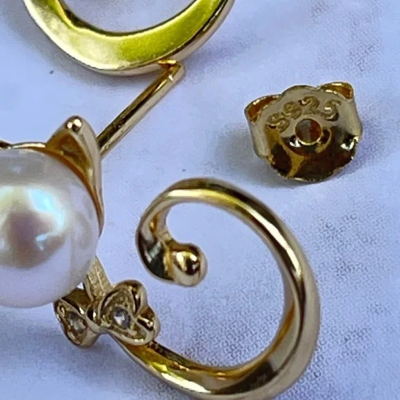 NEW 925S Real 6mm Cultured Freshwater Pearl Cat Shape Stud Earrings - Gold Tone - Picture 8 of 10